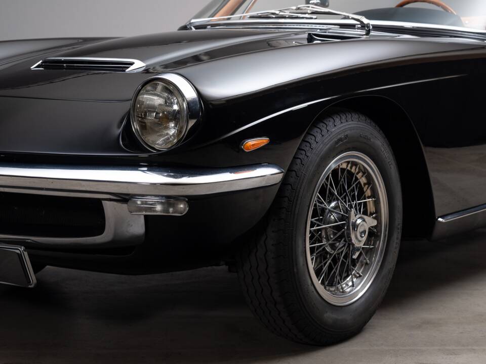 Imagen 24/36 de Maserati Mistral 3700 Spyder (1965)