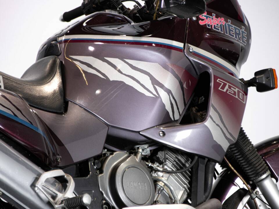 Image 13/50 of Yamaha XTZ 750 SuperTéneré (1990)