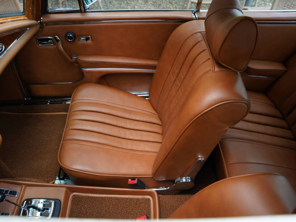 Image 47/50 of Mercedes-Benz 280 SE 3,5 (1971)
