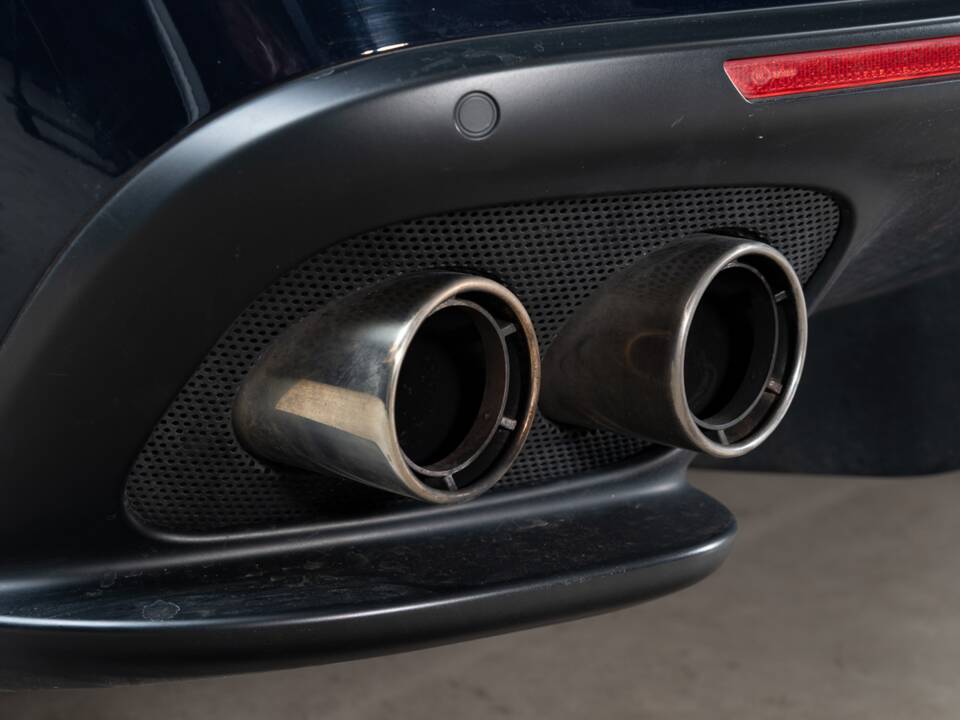 Bild 29/38 von Ferrari GTC4Lusso (2017)
