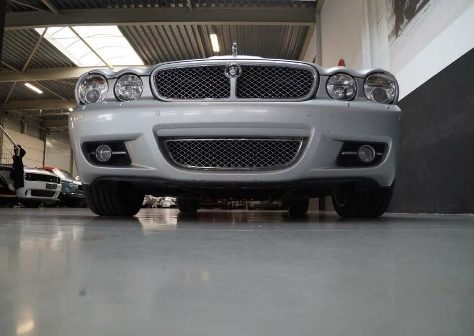 Afbeelding 29/50 van Jaguar XJ 8 4.2 (2008)