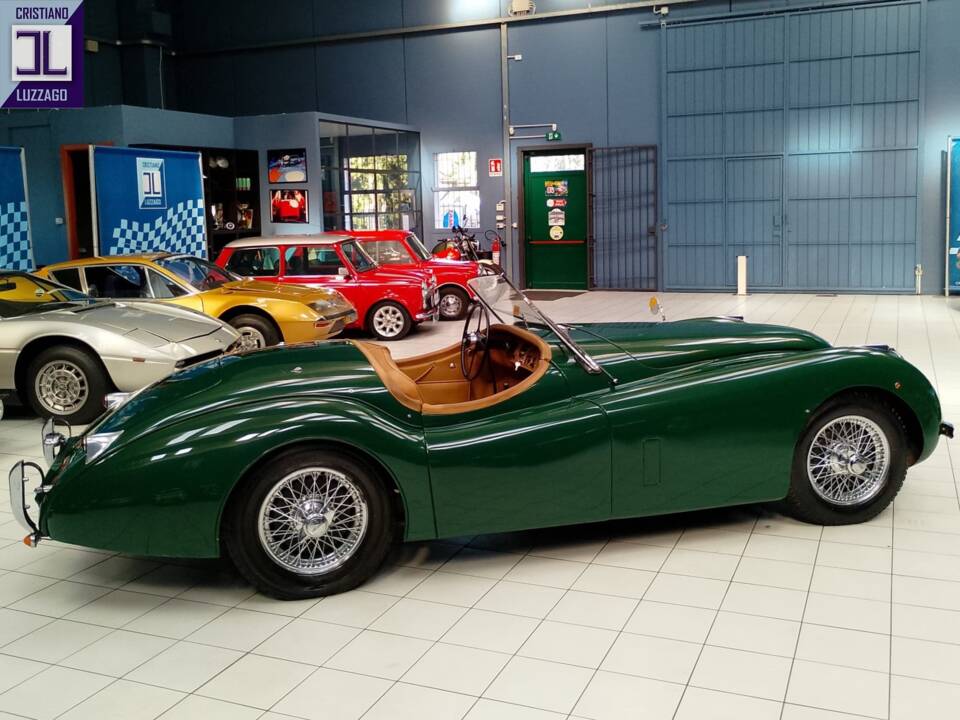 Image 10/57 of Jaguar XK 120 SE OTS (1953)