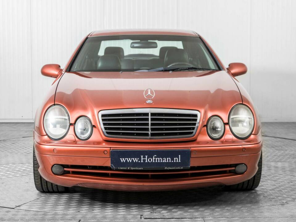 Image 14/50 of Mercedes-Benz CLK 430 (1999)