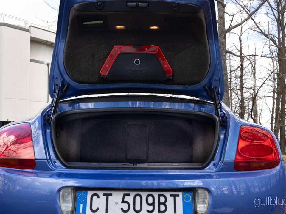 Image 72/75 of Bentley Continental GT (2004)