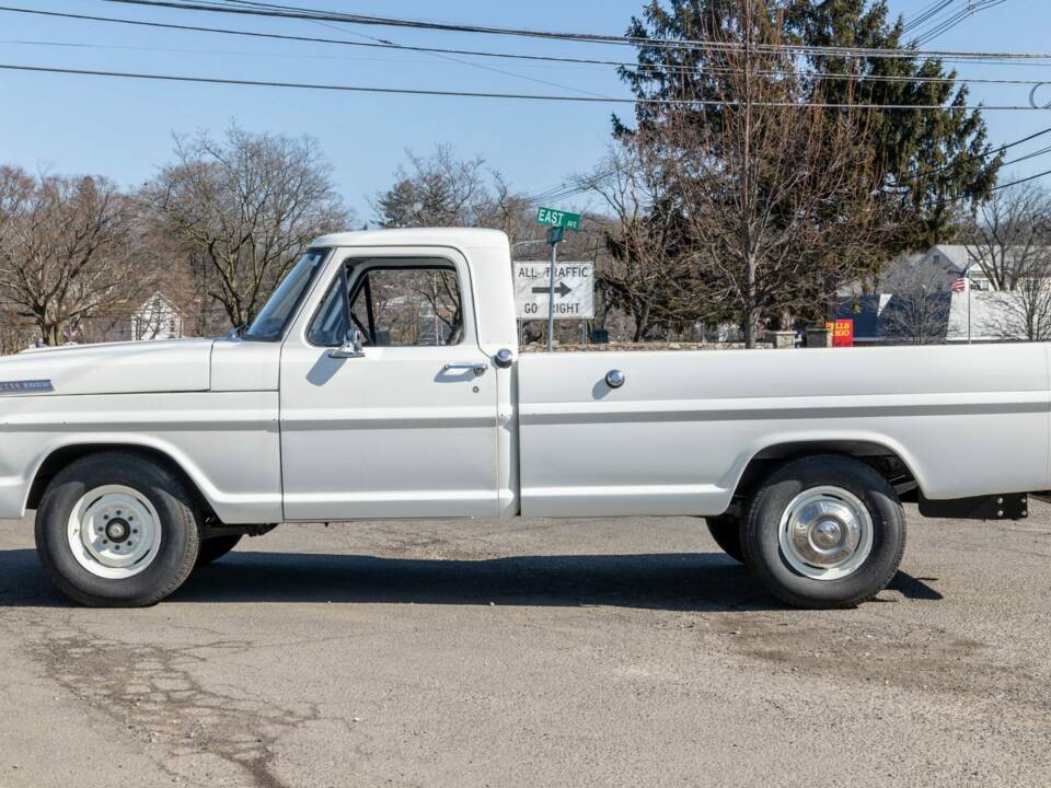 Image 48/50 of Ford F-250 (1967)