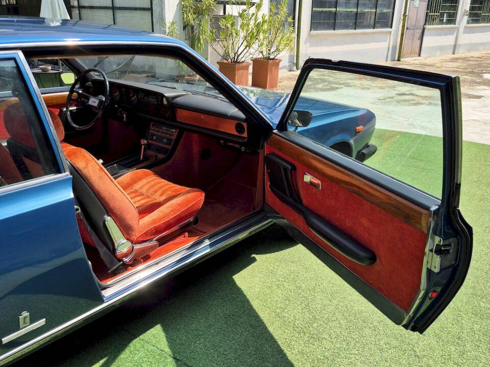 Afbeelding 40/62 van FIAT 130 Coupé (1972)