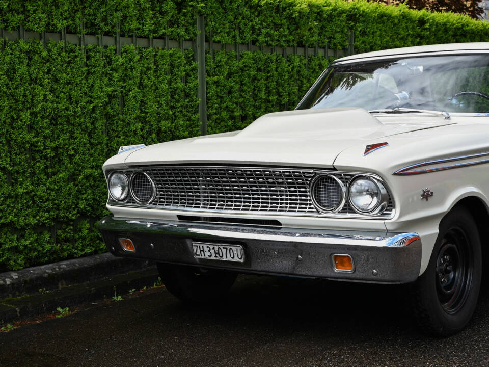 Image 20/70 of Ford Fairlane 500 (1963)