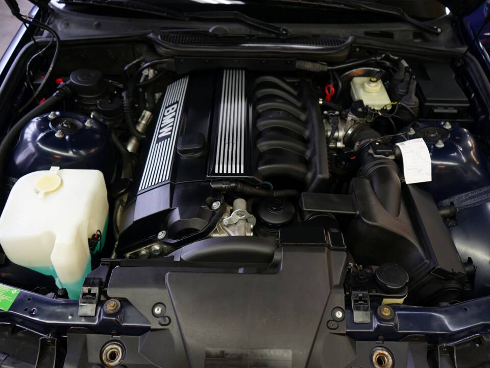 Image 27/33 of BMW 323ti Compact (1999)