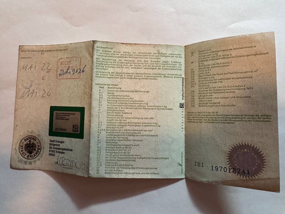 Immagine 6/12 di Mercedes-Benz 300 CE (1988)