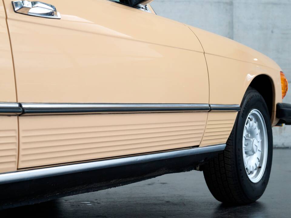 Bild 28/50 von Mercedes-Benz 450 SLC (1977)