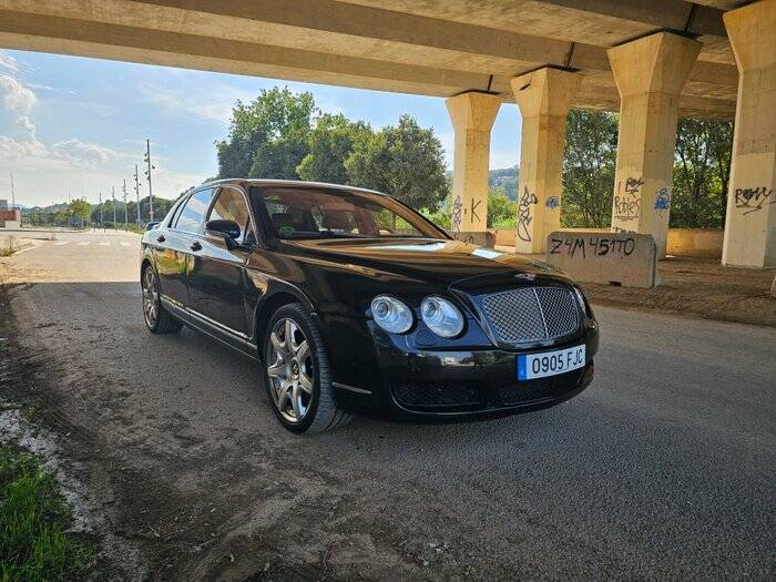 Image 7/7 de Bentley Continental Flying Spur (2006)