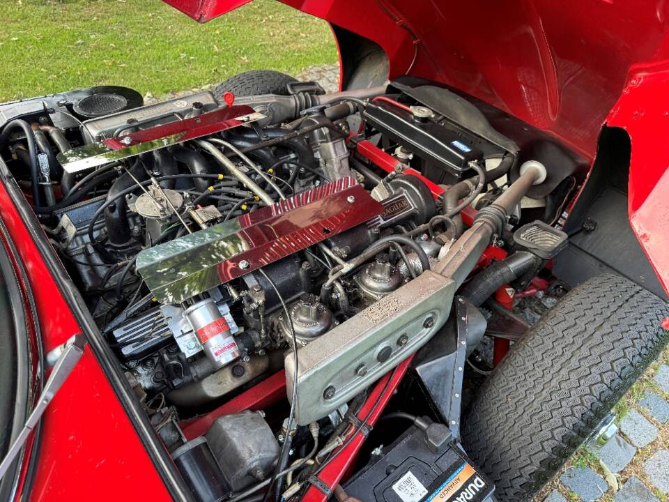 Image 32/39 of Jaguar E-Type V12 (1974)