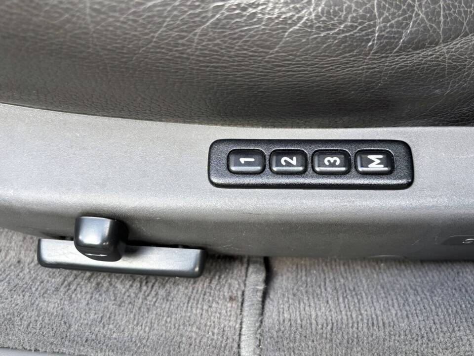 Image 14/33 de Saab 9-5 2.3 Turbo (2002)