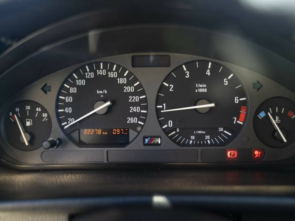 Bild 48/50 von BMW 318is "Class II" (1994)