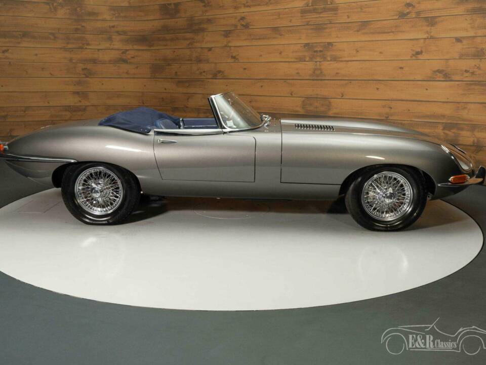 Image 11/19 de Jaguar Type E 4.2 (1965)