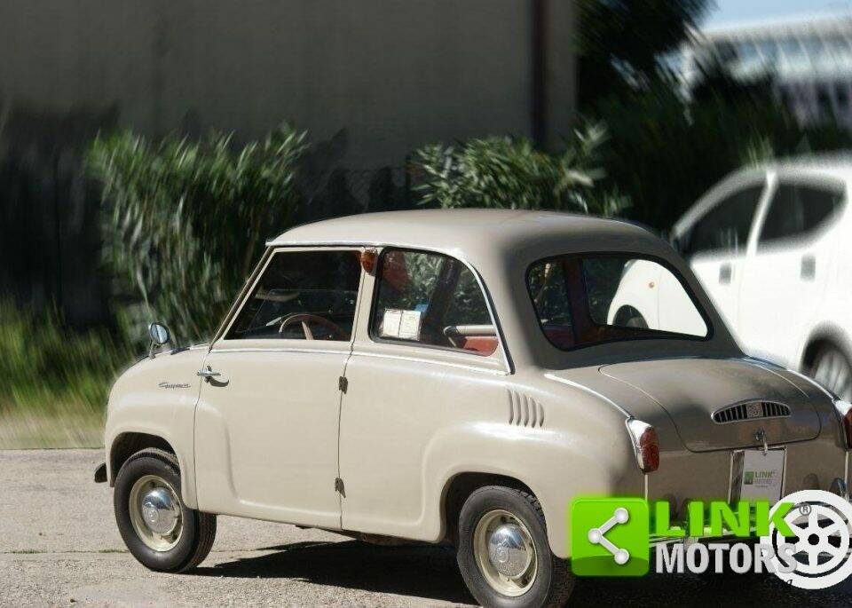 Image 6/10 of Glas Goggomobil T 300 (1958)