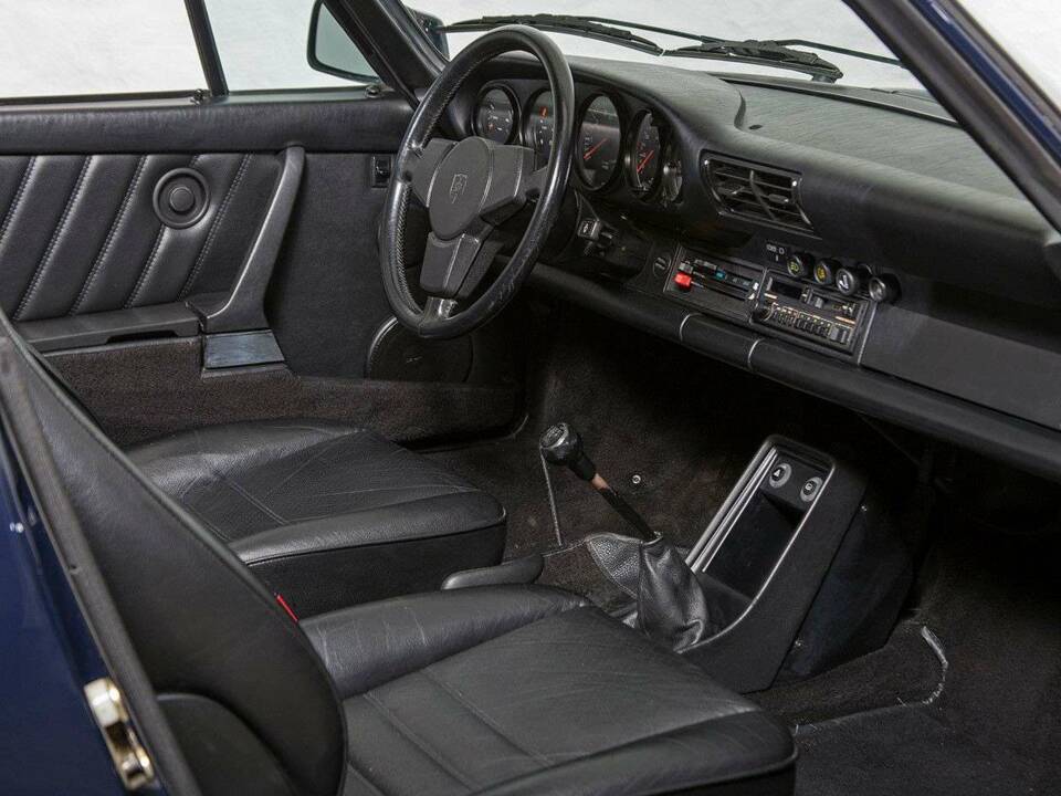 Bild 24/36 von Porsche 911 Carrera 3.2 (1987)