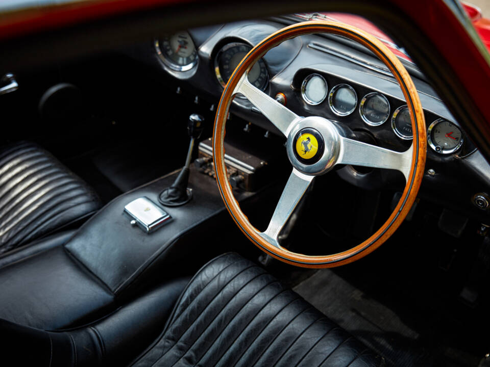 Immagine 4/50 di Ferrari 250 GT Berlinetta Lusso (1964)