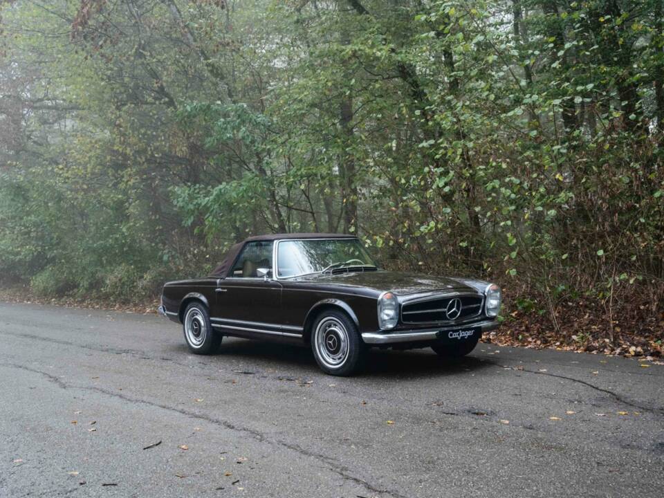Image 7/28 of Mercedes-Benz 280 SL (1971)