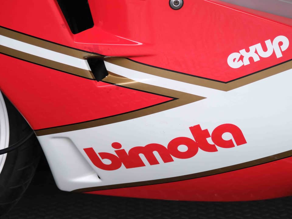 Image 58/95 of Bimota YB6 (1990)