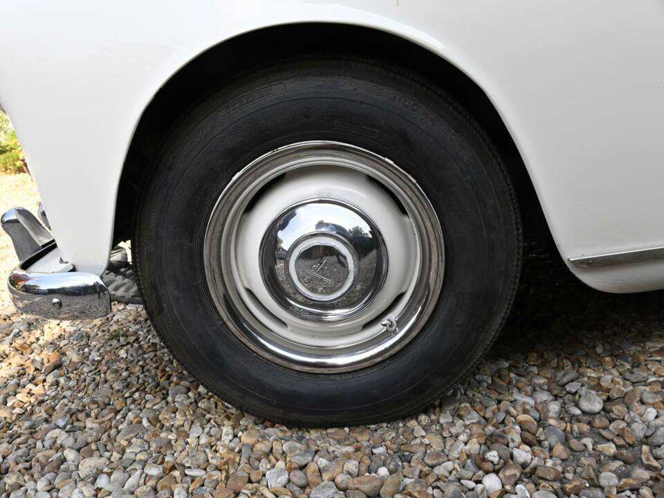 Image 35/38 of Alvis TD 21 (1962)