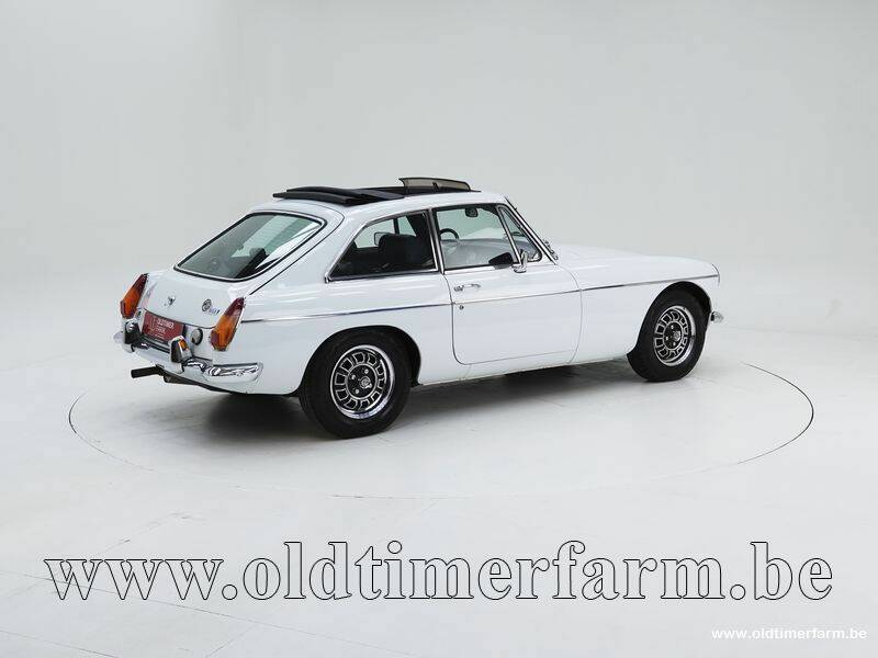 Bild 2/15 von MG MGB GT V8 (1974)