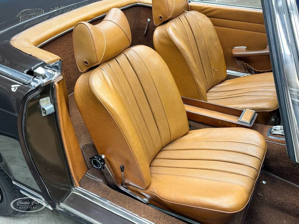 Image 33/38 of Mercedes-Benz 280 SL (1968)