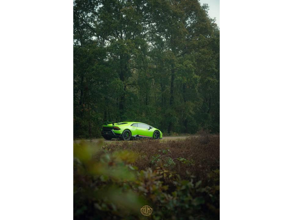 Image 41/50 de Lamborghini Huracán Performante (2018)