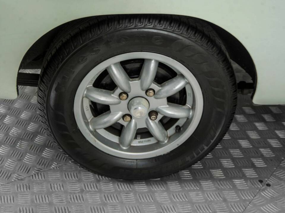 Bild 35/50 von MG MGB (1977)