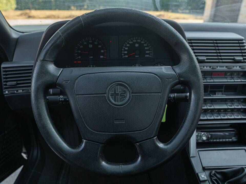 Afbeelding 27/50 van Alfa Romeo 164 2.0 Super (1995)
