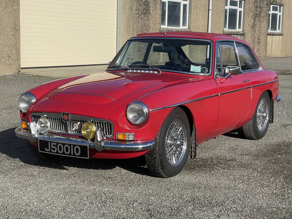 Immagine 1/11 di MG MGC GT (1969)