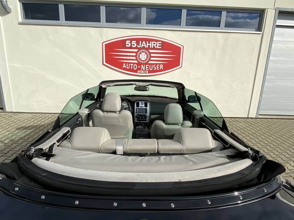 Bild 13/21 von Chrysler 300 C (2006)