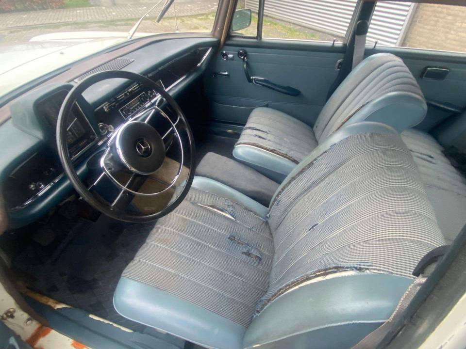 Afbeelding 9/40 van Mercedes-Benz 230 (1967)