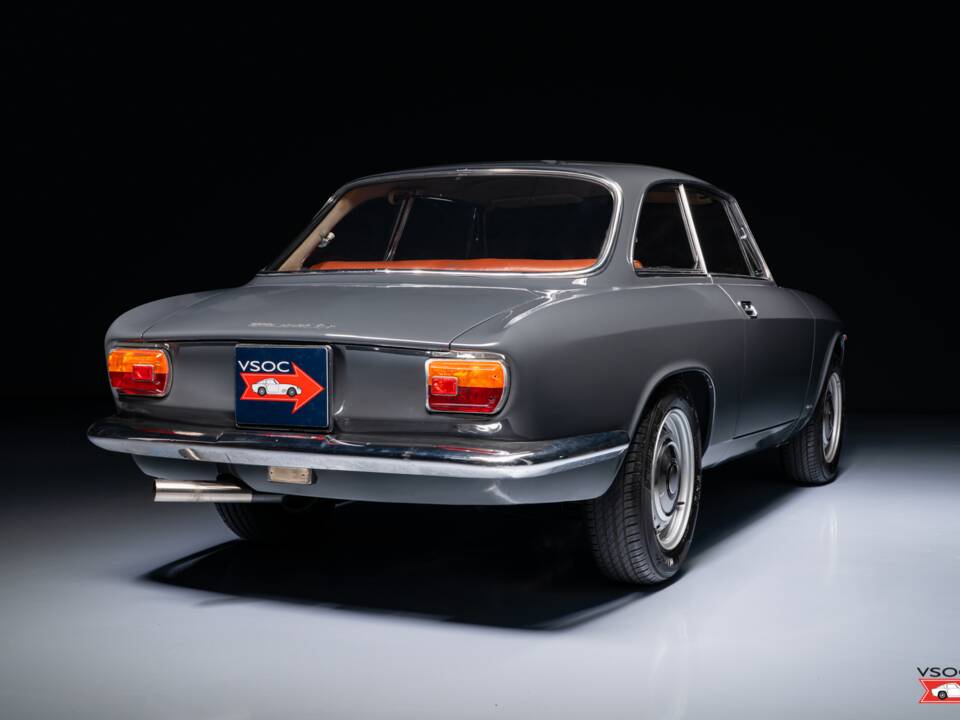Image 5/6 of Alfa Romeo Giulia 1600 Sprint GT (1965)