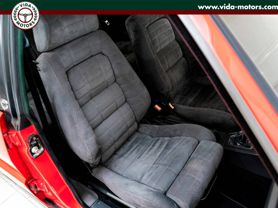Image 8/20 of Lancia Delta HF Integrale 16V (1991)