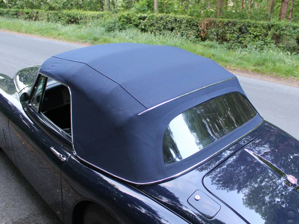 Image 16/18 of Jaguar XK 150 3.8 S DHC (1960)