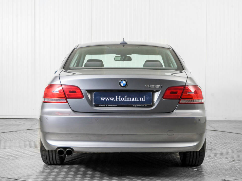 Imagen 13/50 de BMW 325i (2007)