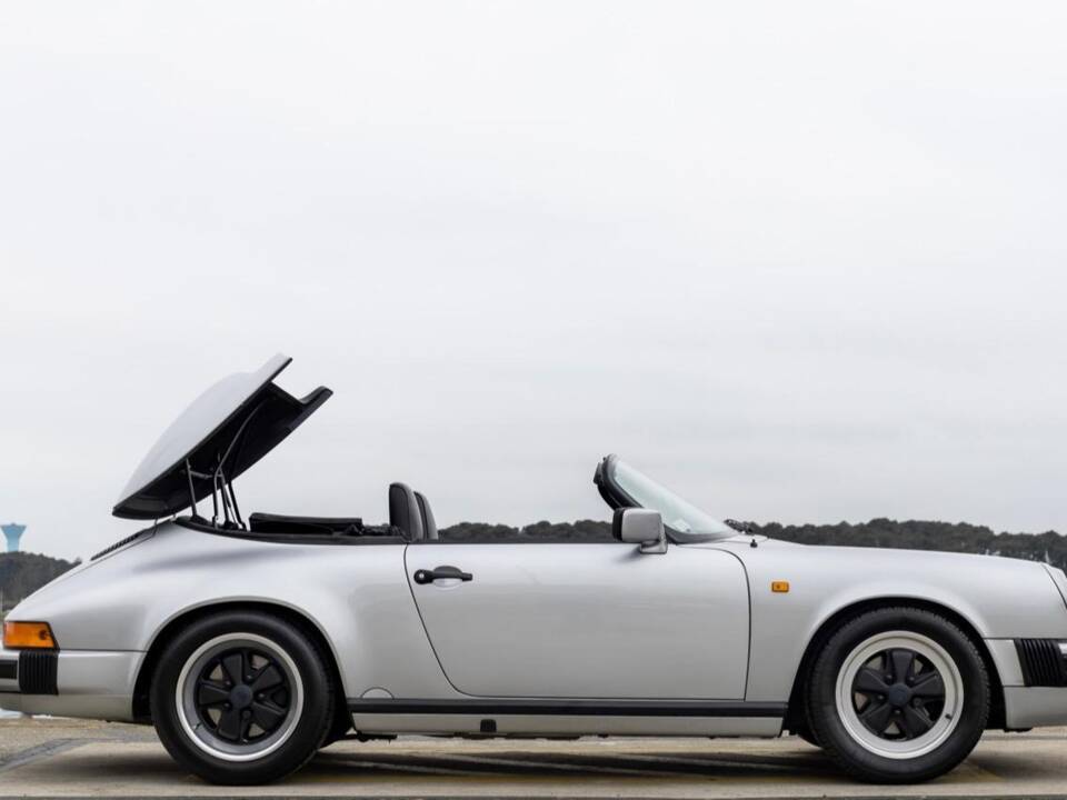 Image 10/132 of Porsche 911 Speedster 3.2 (1989)