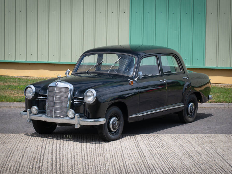 Image 2/30 of Mercedes-Benz 180 (1955)