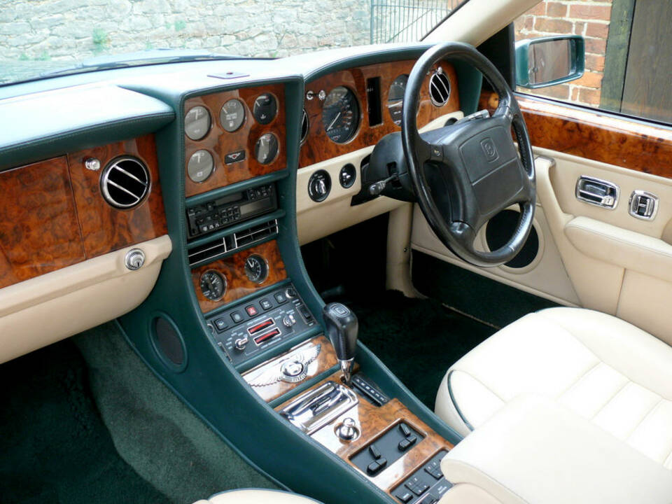 Image 14/18 de Bentley Continental R (1996)