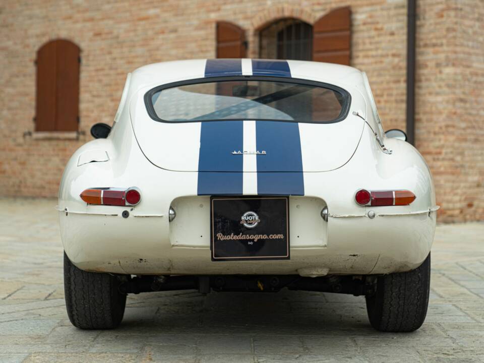Imagen 8/50 de Jaguar E-Type 3.8 (1964)