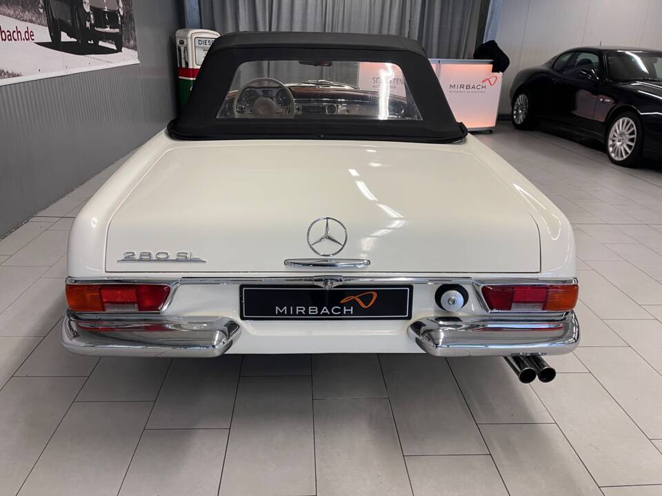 Image 7/19 de Mercedes-Benz 280 SL (1968)