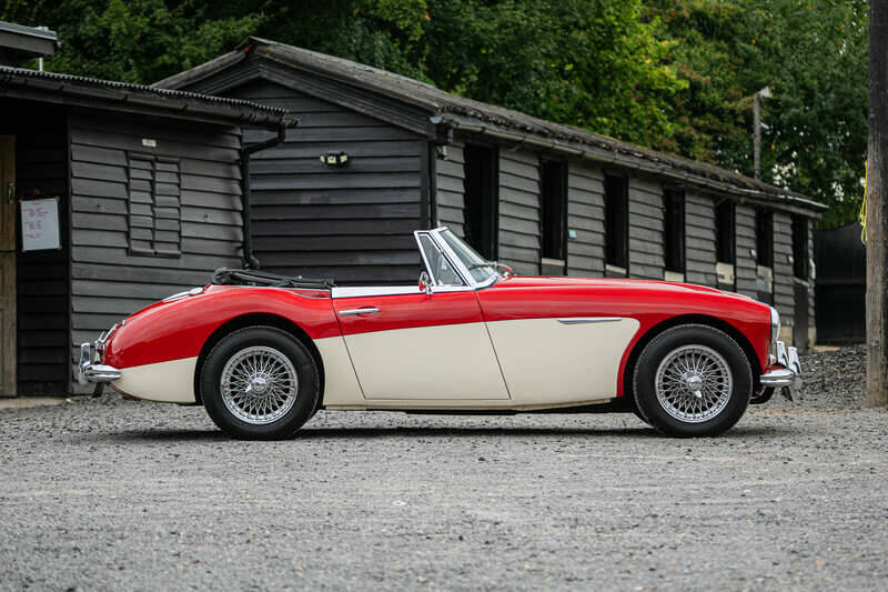 Imagen 5/39 de Austin-Healey 3000 Mk II (BJ7) (1963)