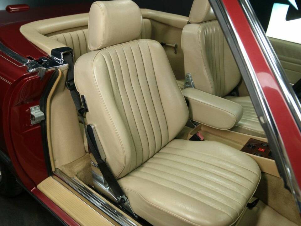 Bild 20/30 von Mercedes-Benz 560 SL (1989)