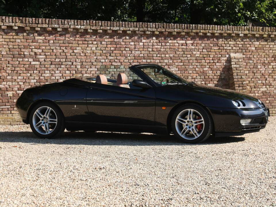 Afbeelding 40/50 van Alfa Romeo Spider 3.2 V6 24V (2003)