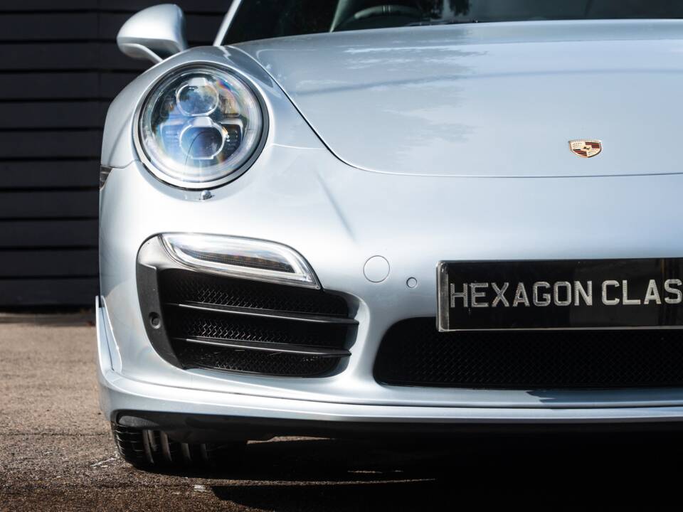 Image 14/57 of Porsche 911 Turbo S (2013)