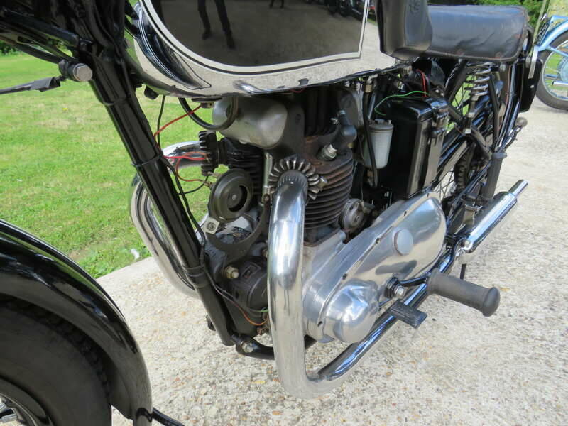 Immagine 6/46 di Triumph DUMMY (1946)