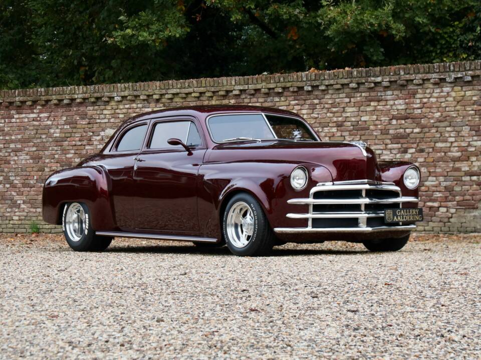 Image 37/50 of Plymouth Special Deluxe (1950)