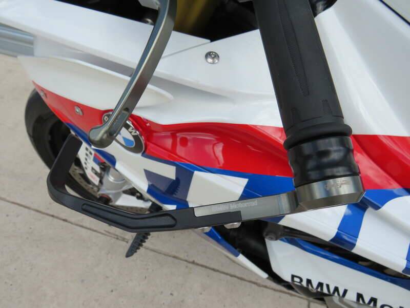 Image 13/47 de BMW S 1000RR 'TYCO' BSB Race Replica (2017)