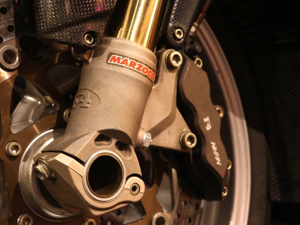 Bild 30/38 von MV Agusta F4 SPR (2003)